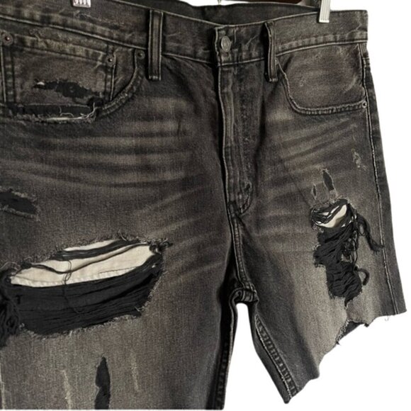 NWOT Levi's 508 Distressed Black Denim Skater Shorts Size 34 - Picture 4 of 6